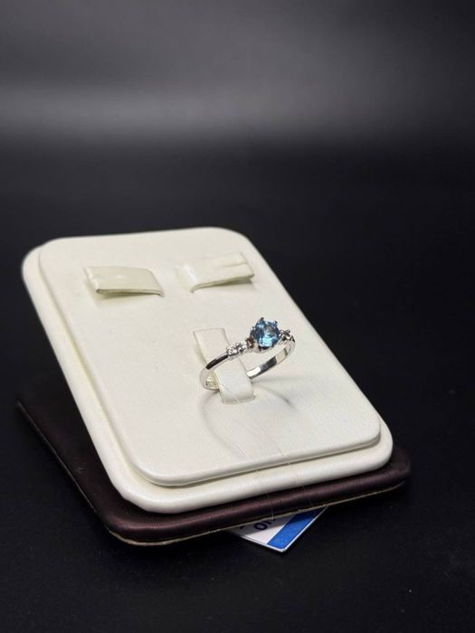 Золото 585  Кольцо Масса: 2.02