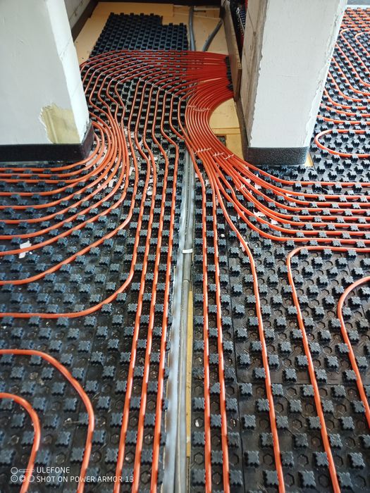 Sape mecanizate pentru încălzirea pardoseală materiale și manopera