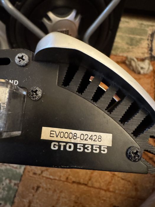 Subwoofer auto pasiv JBL GT-2402BR +amplificator JBL GTO-5355