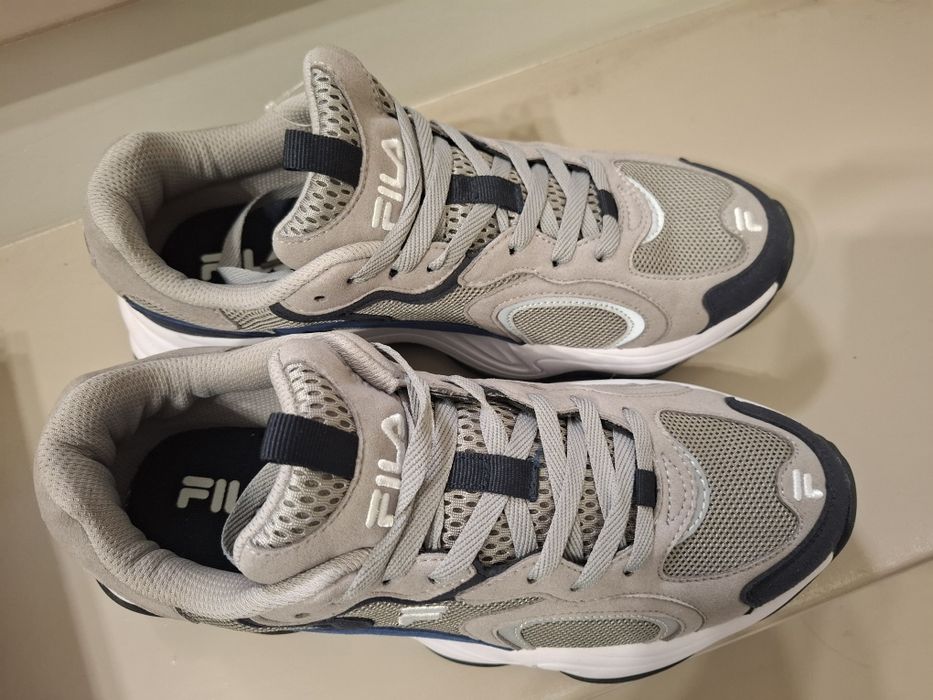 Fila новые кроссовки 43 размера.оригинал.