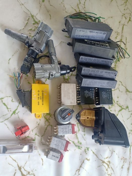 Mers.w124 Ешка Зап салона.