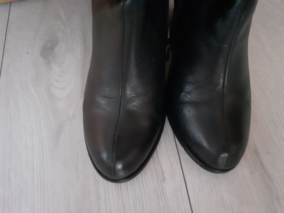 Продам женскую обувь