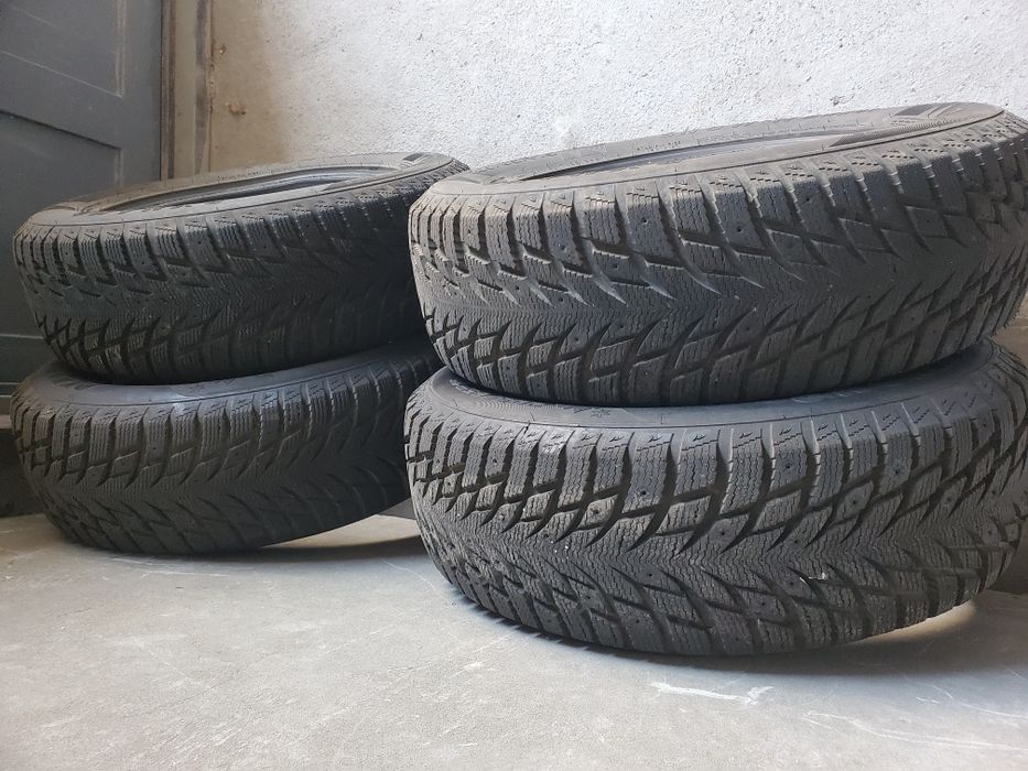 Зимние шины б/у в хорошем состоянии. Кишки балон сотилади