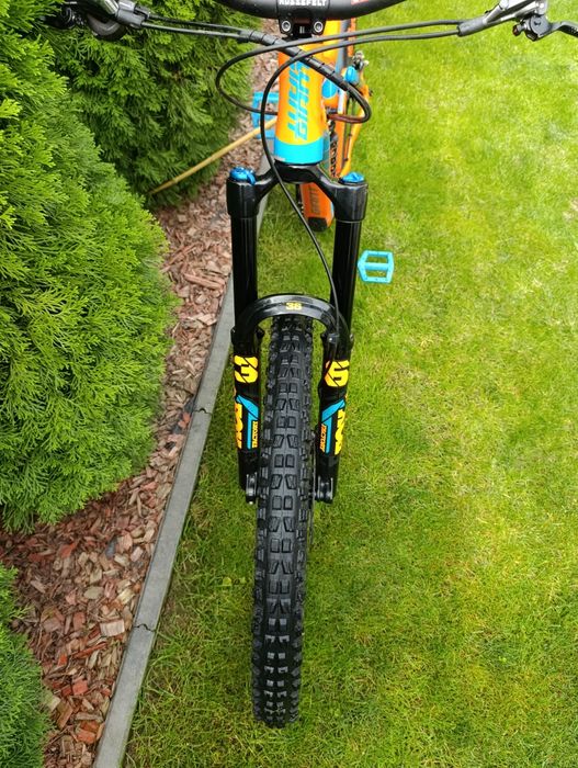 Планински велосипед Мекица GIANT REIGN за скачане. 27,5/XL