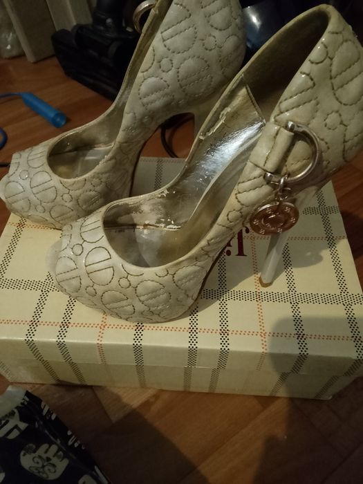 Отдам даром забирайте