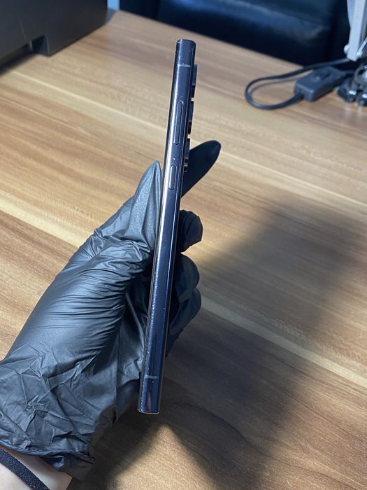 Samsung Galaxy s23 ultra • 256 GB • Phantom Black