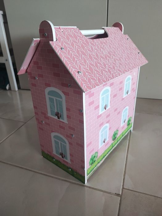 Детска дървена къща за игра