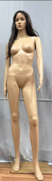 Манекены женские