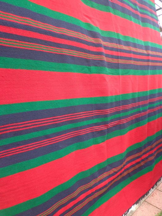 Вълнен възрожденски ръчно тъкан килим