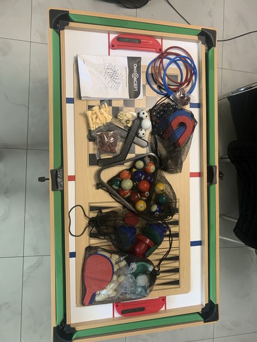 Masa de joc  15 in 1, biliard, foosball, hochei, tenis de masa, sah si multe alte jocuri