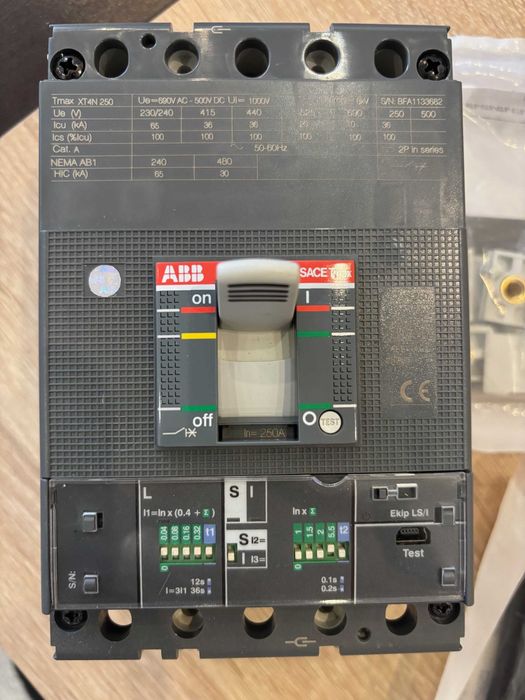 Автоматичен прекъсвач ABB 250A