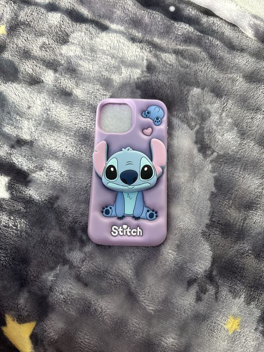 Чехлы на iPhone 13