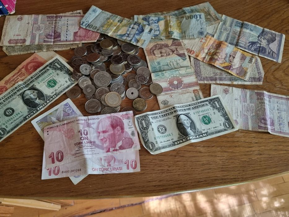 Monede si bancnote vechi