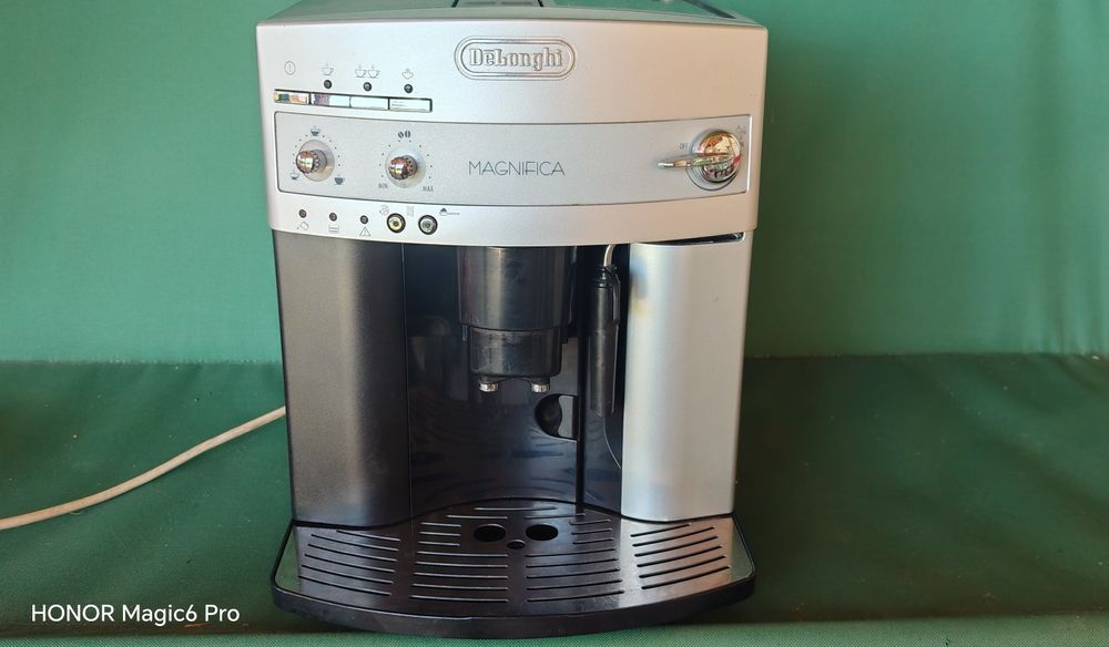 Delonghi magnifica кафеавтомат