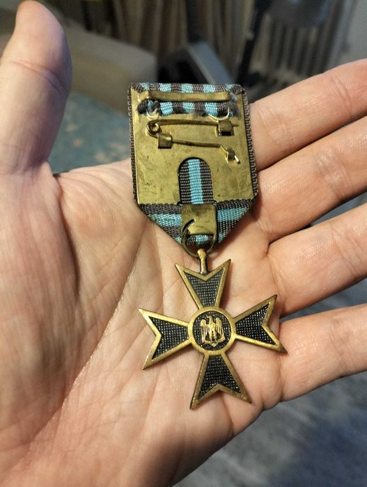 Crucea Comemorativă a celui de-al Doilea Război Mondial, 1941-1945.