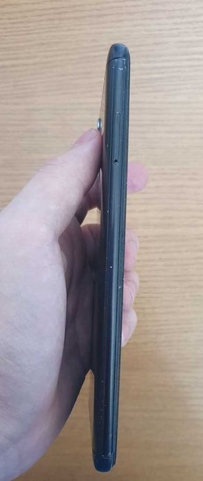 Продам Xiaomi Redmi Note 5 4/64 ГБ