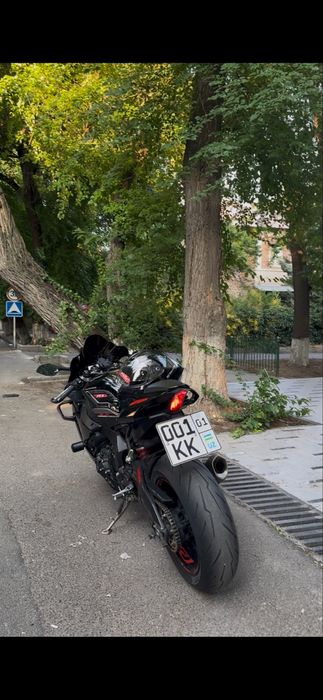 Yamaha R1 2018 в идеальном состоянии