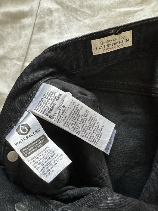 Blugi Levi’s negri high slim straight 25