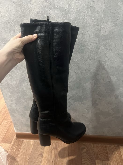 Продам три пары натуральных сапог