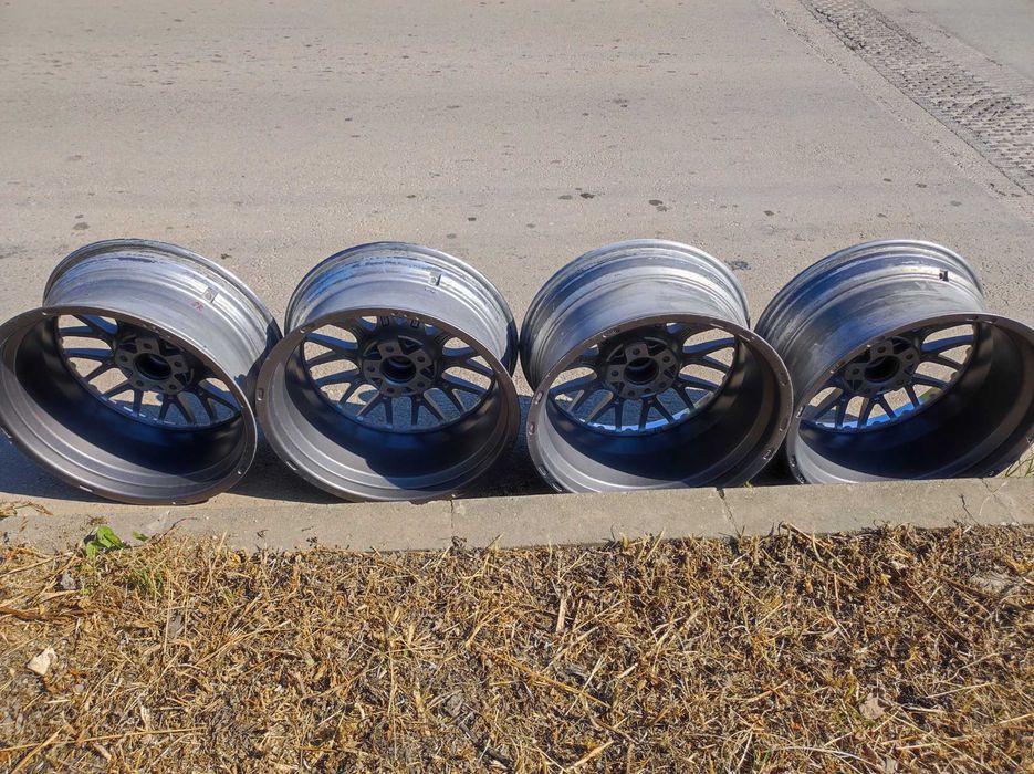 18 Цола 2 х 8,5J  2 х10j ET30 Rondell 0034 r.o.d 5x112