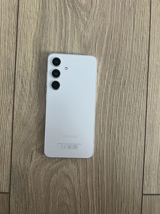Продам Samsung S24