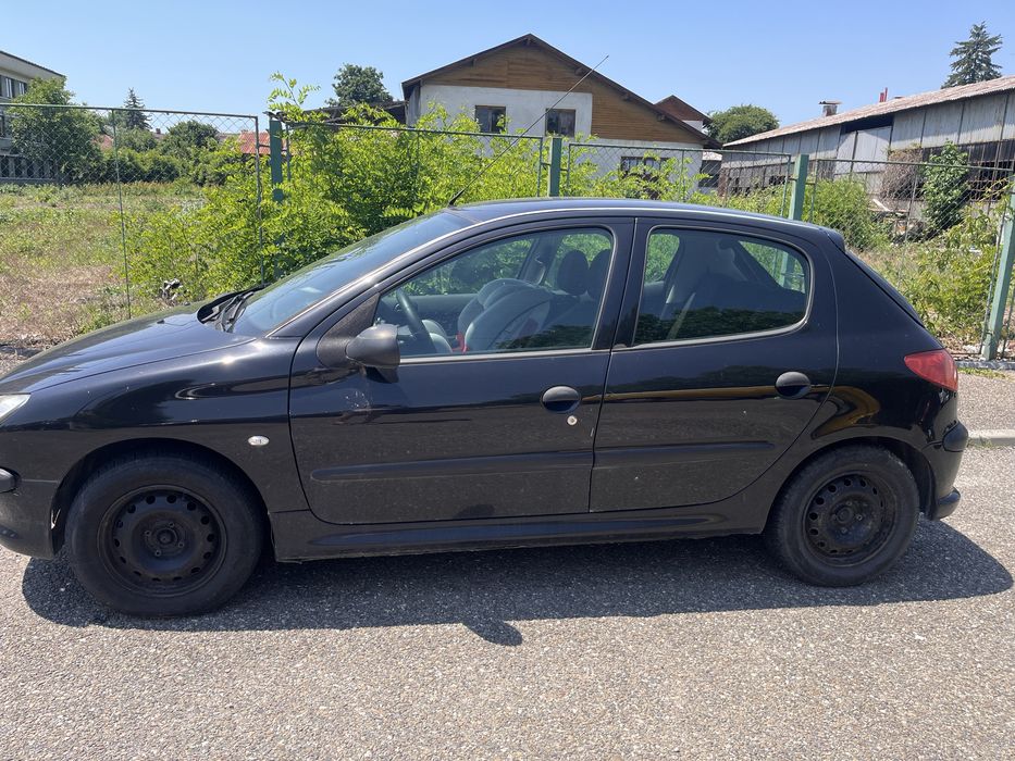 PEUGEOT 206