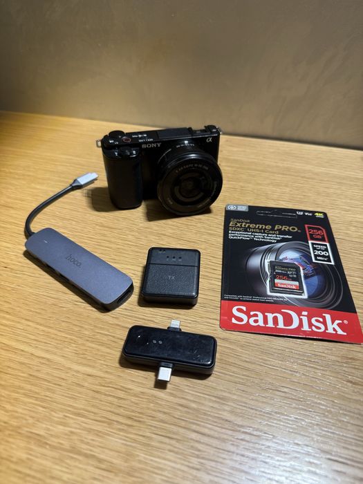 Фотоаппарат Sony ZV-E10 Kit 16-50 mm