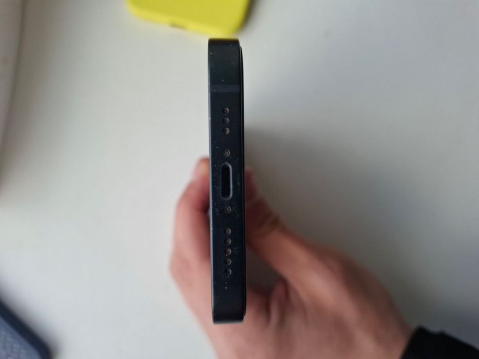 IPhone 13 синий цвет 140к