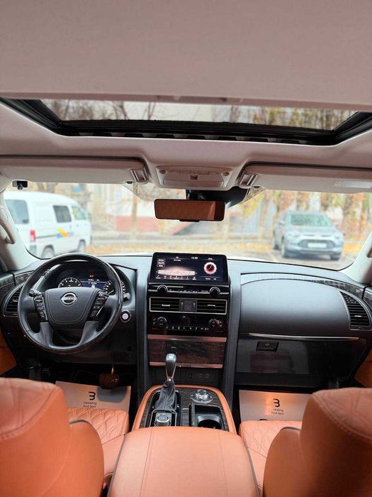 Sotuvda Nissan Patrol Platinum  avtomashinamiz