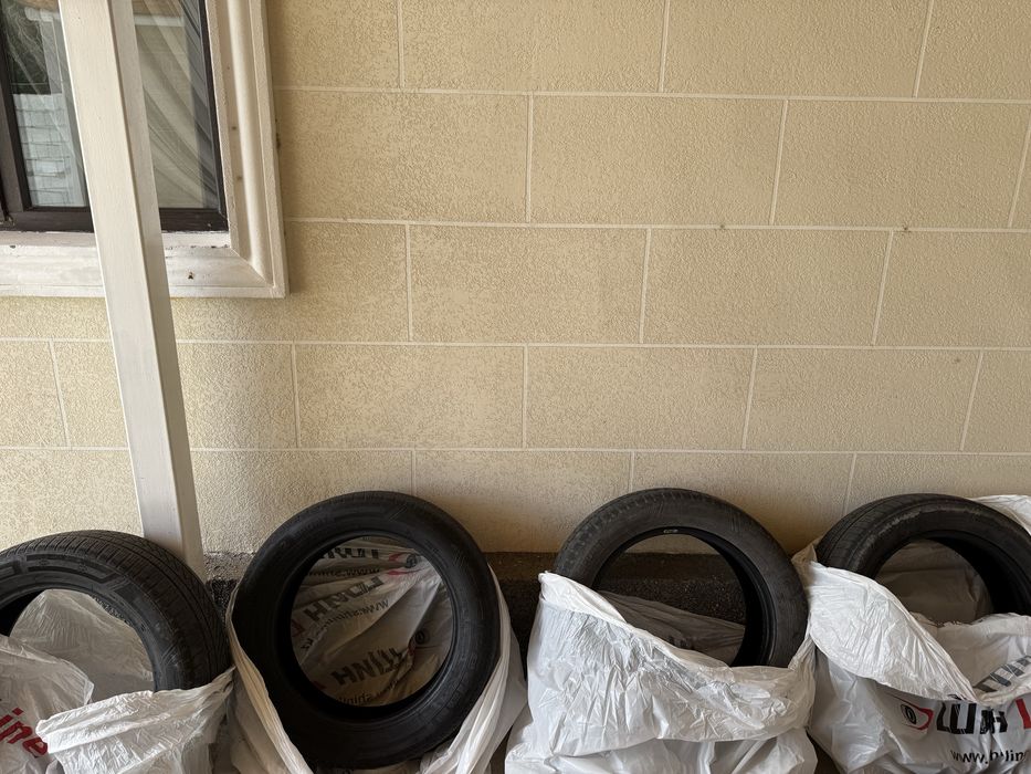 215/55 R17 буу балондар сатылады.