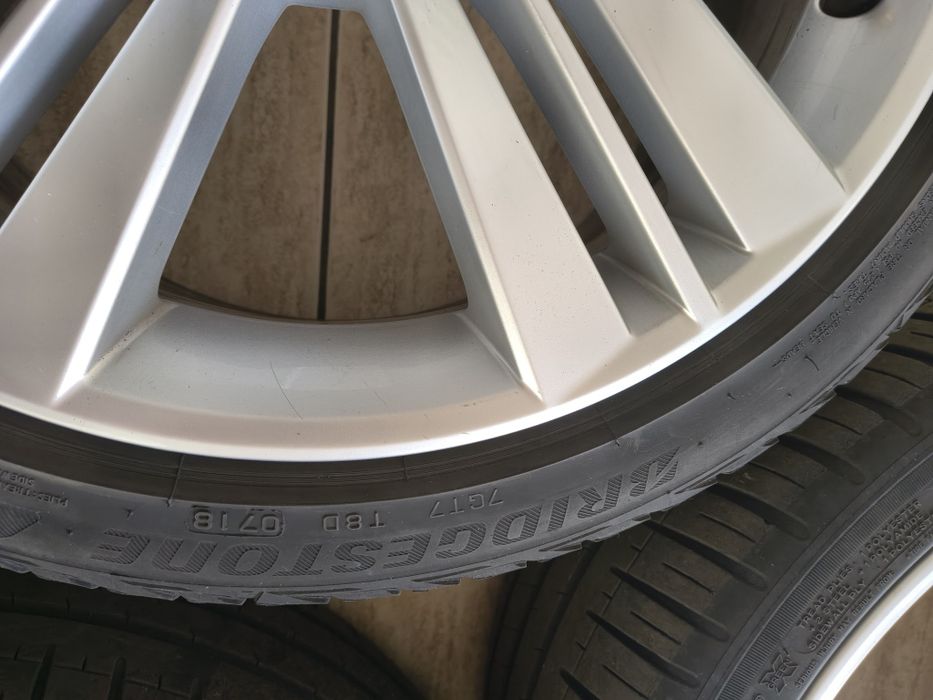 Anvelope vara 225/40 R18