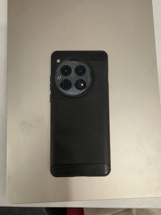 Vând telefon One Plus 12
