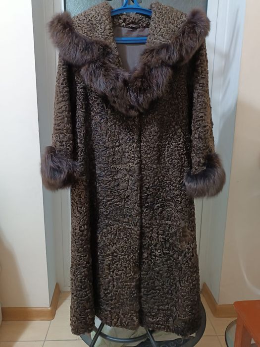 Каракуль шуба продаётся