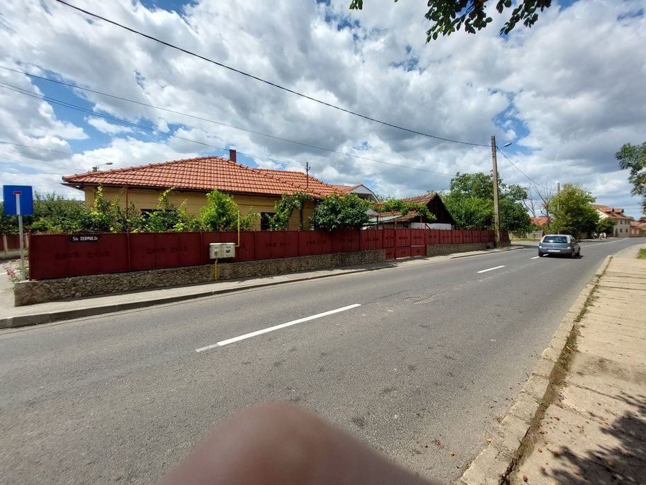 Casa familiara de vanzare
