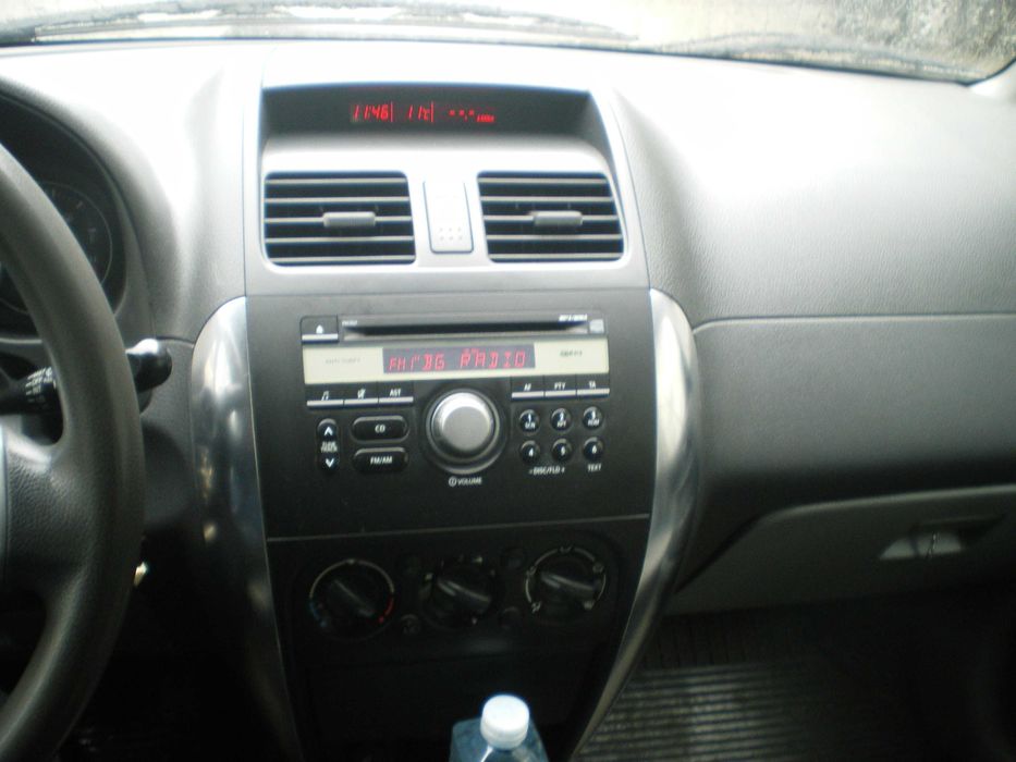 Продавам СУЗУКИ SX4