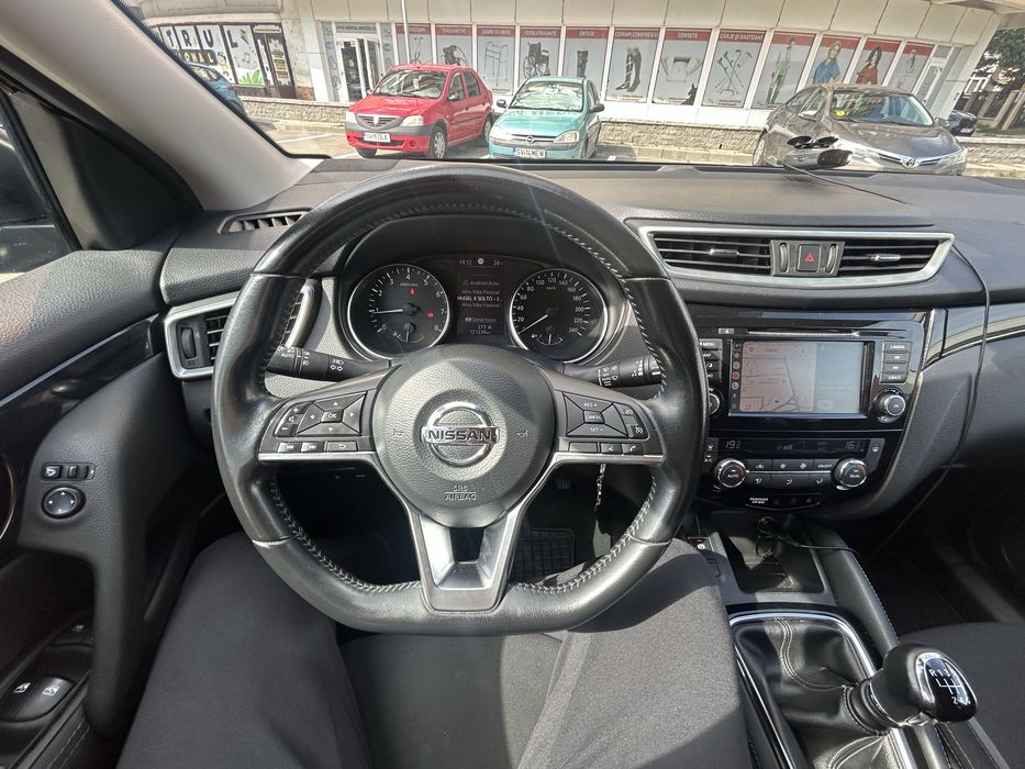 Vând Nissan Qashqai 2020 - 1.3 Benzină - 121.000 km