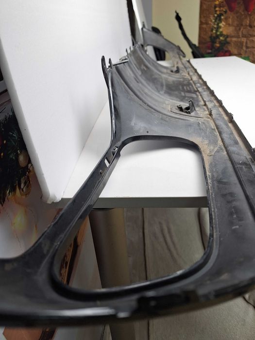 задна броня долен спойлер Мерцедес AMG