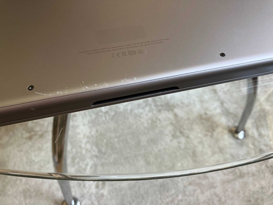 Macbook Pro M1 Pro 16" 2021 (16GB RAM, 1TB SSD)