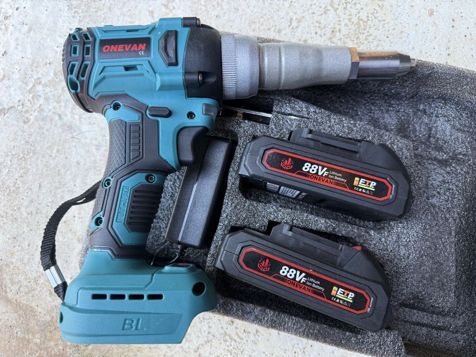 Aparat / pistol electric, cu acumulatori, pentru popnituri Onevan nou