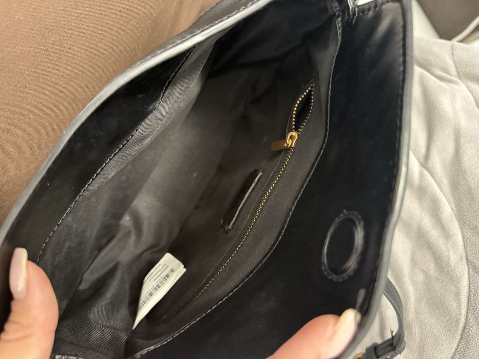 Дамска черна чанта- ZARA (НОВА!)