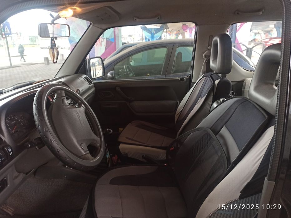 Suzuki Jimny  1.3