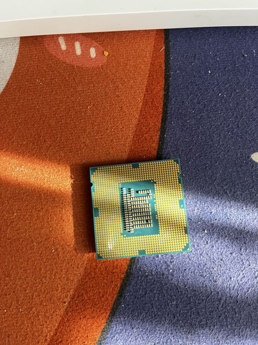 Продам процесор intel core i3