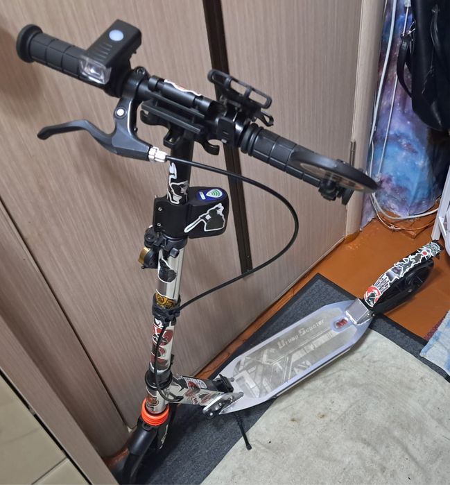 Продам самокат в хорошем состоянии