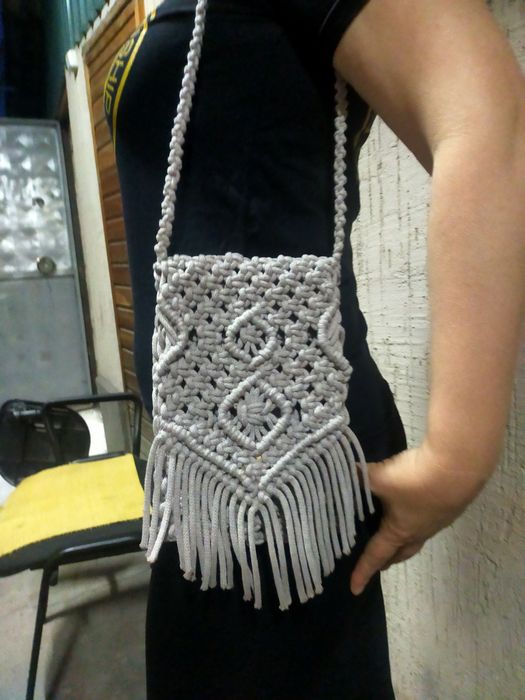 Сумочка для телефона в стиле макраме