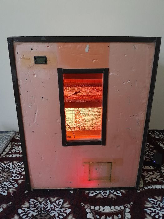 Инкубатор сотилади 300 талик