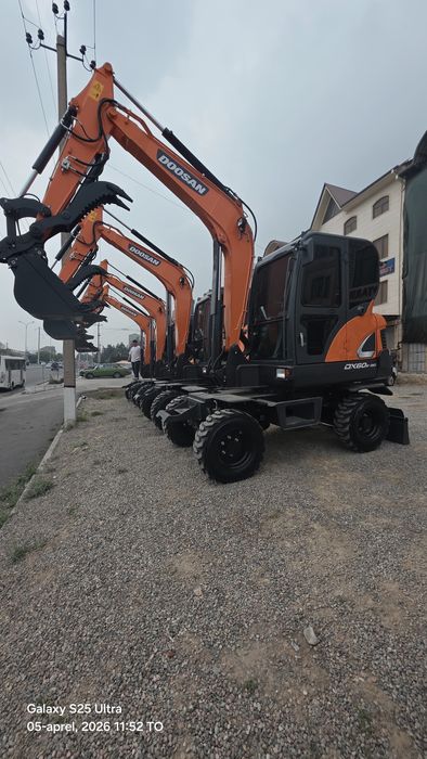 DOOSAN DX60W-9C 2026-Y