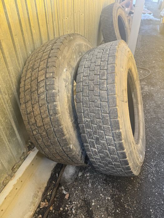 Продам шины на грузовик