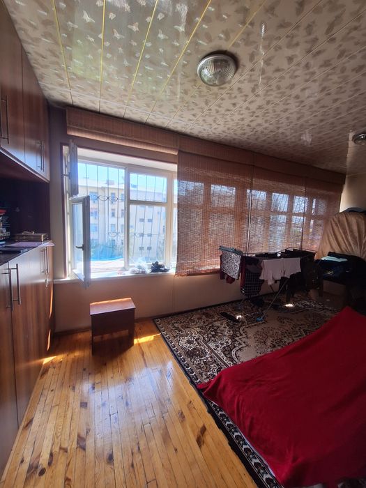 Квартира сотилади қора қамиш 2/3 да 2/4/4да 73квм