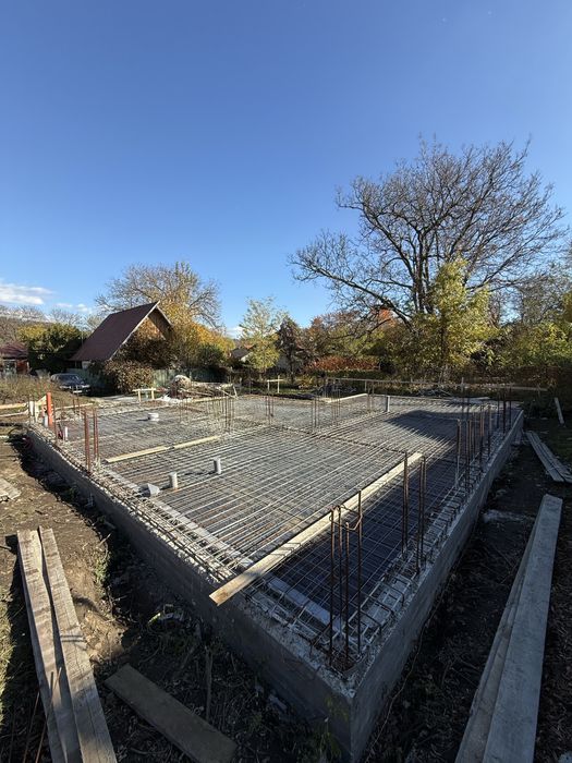 Constructii civile si industriale, case la rosu, interioare, renovari