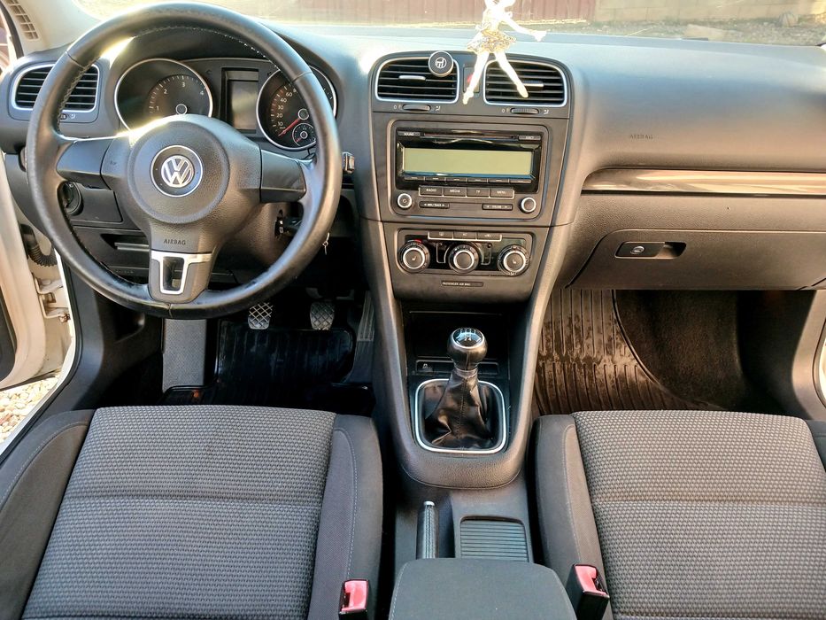 VOLKSWAGEN Golf 2010 — imagine 5